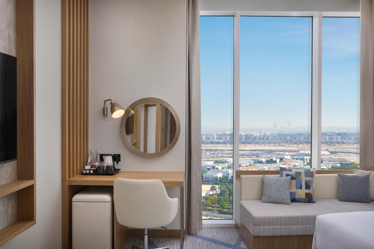 Hilton Garden Inn Dubai Business Bay Экстерьер фото