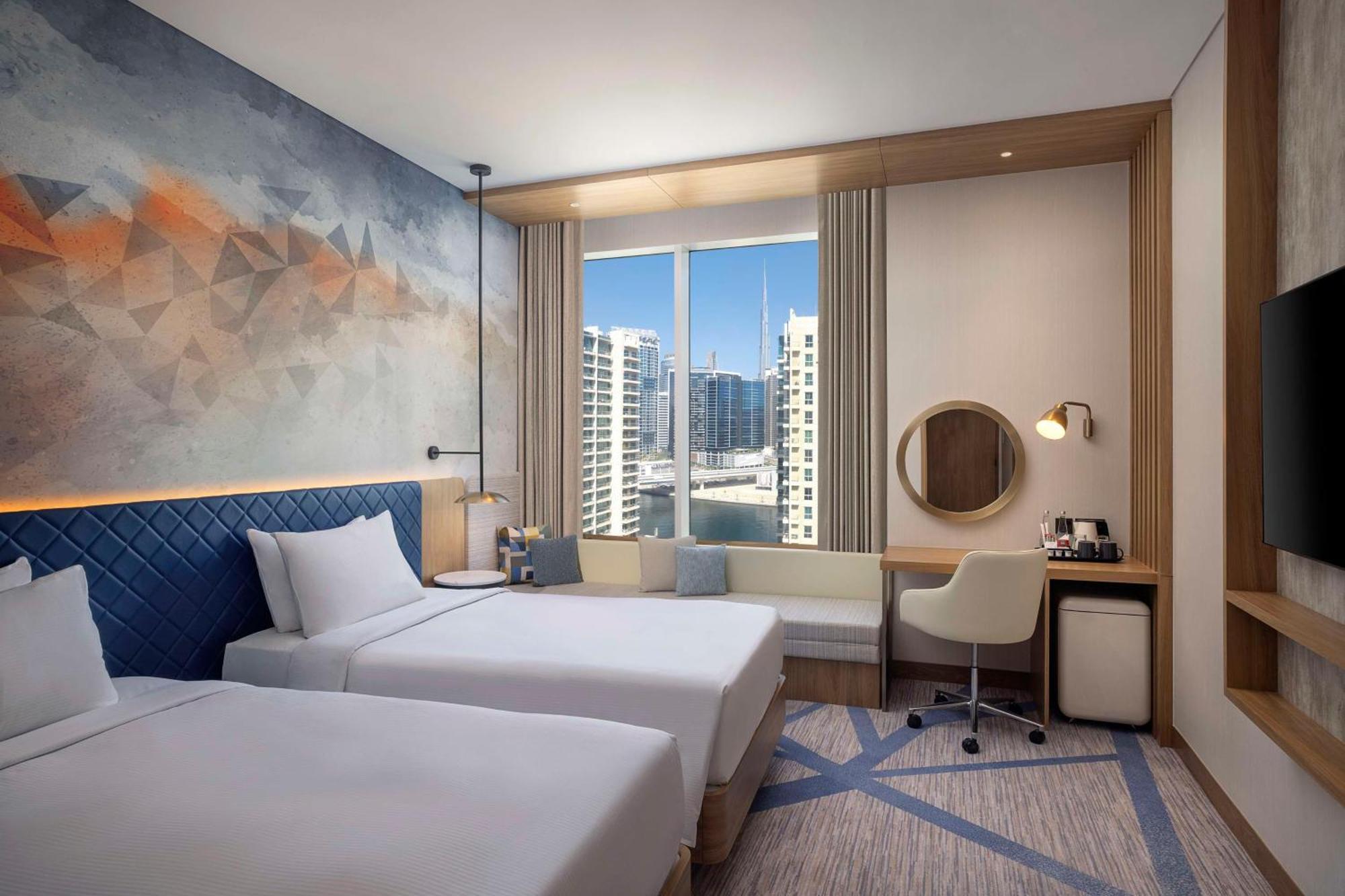Hilton Garden Inn Dubai Business Bay Экстерьер фото